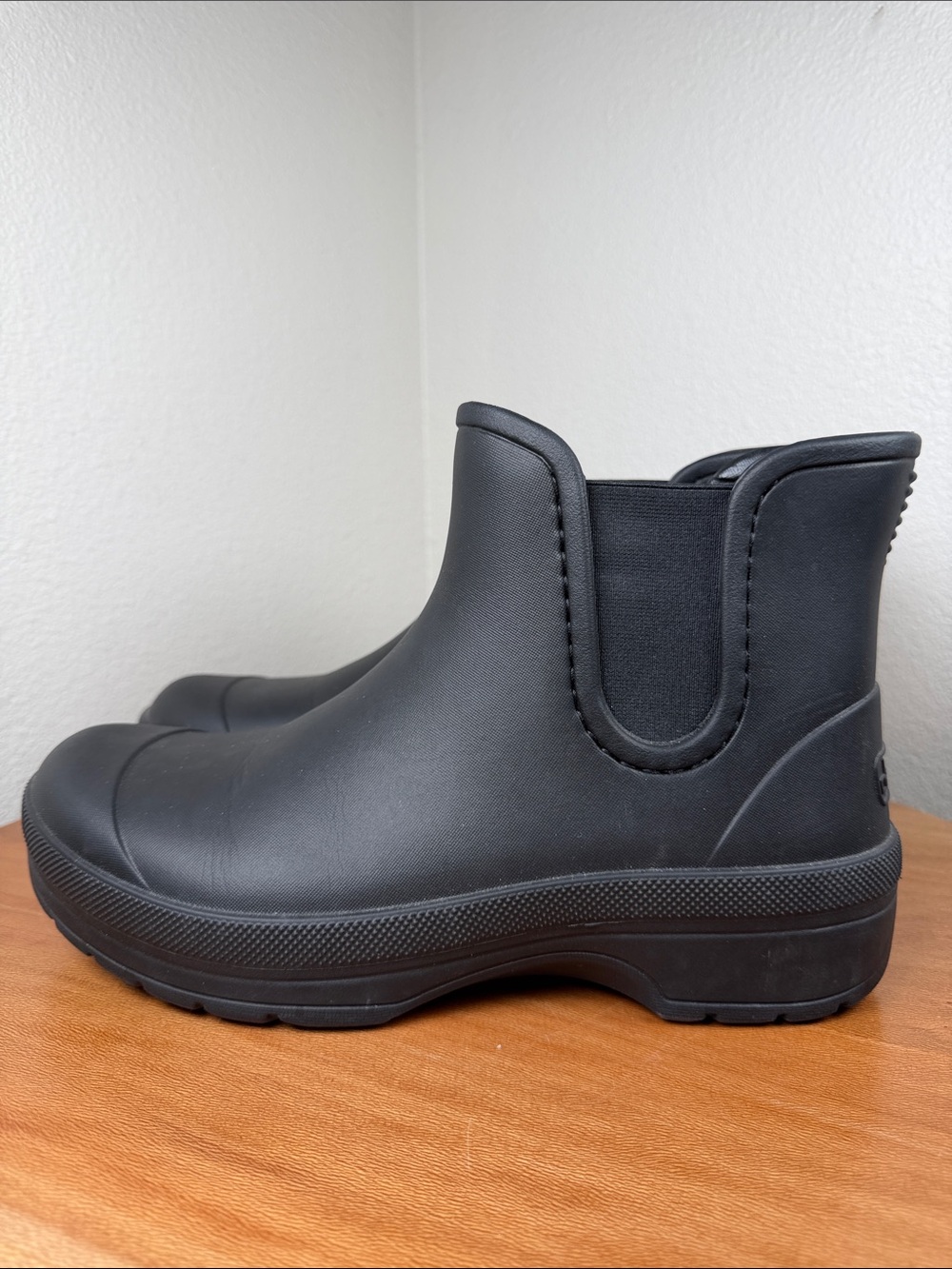 Dansko Black Karmel Chelsea Ankle Rain Boots Waterproof Rubber Size 38/7.5-8 - Picture 5 of 14